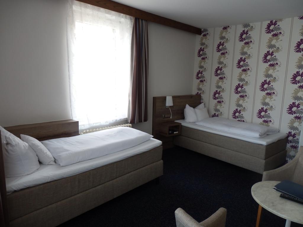 Rheinischer Hof Hotel 3*
